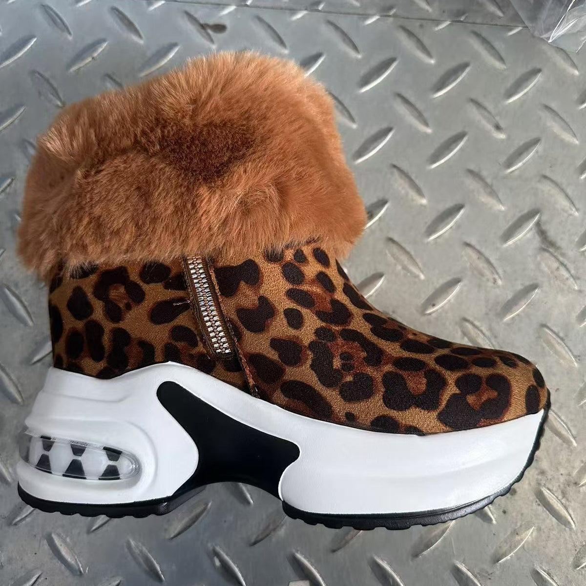 Sneakers Léopard à Fourrure – Chaudes & Confortables – Semelle Plateforme Antidérapante